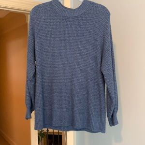 American Eagle blue Balloon sleeved sweater